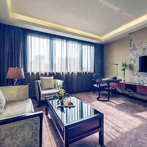 Madison Hongqiao Hotel